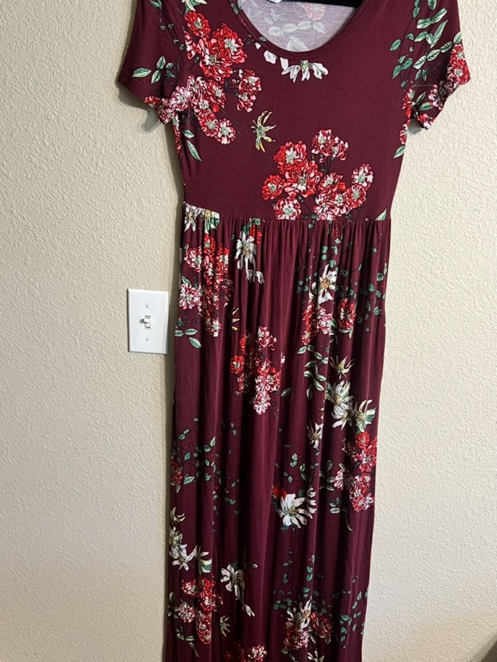 Combo S/M Burgundy Floral Maxi Dresses!